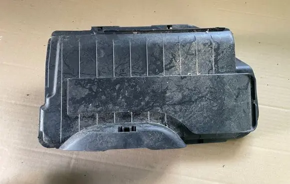 Mercedes-Benz A W176 Battery box tray cover/lid A2465411005