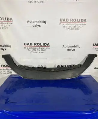 Front bumper lip