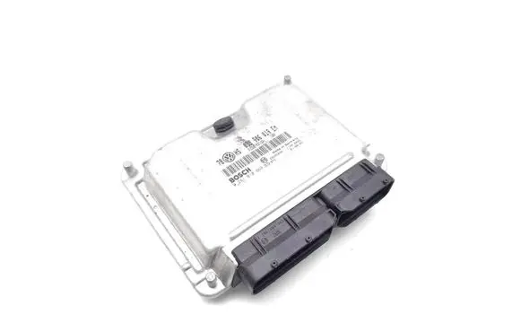 Volkswagen PASSAT B5.5 Engine control unit/module 038906019EM 0281010668