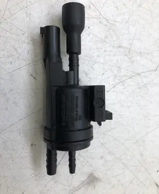 Mercedes-Benz B W246 W242 Vacuum valve 0025407097