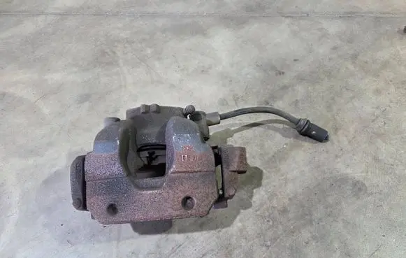 Volvo XC60 Front brake caliper 31423311