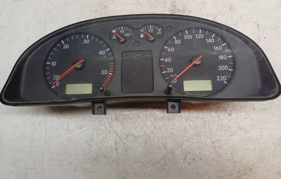 Volkswagen PASSAT B5 Speedometer (instrument cluster) 3B1919860C 110008919017
