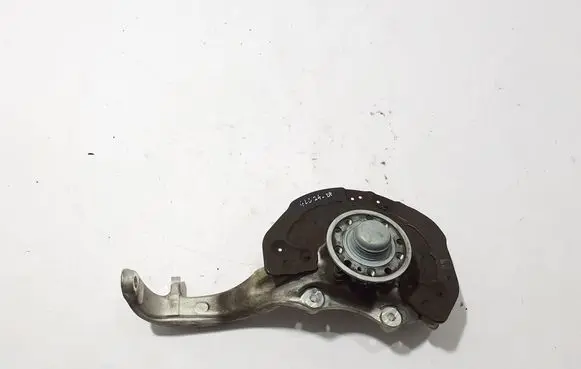 Front wheel hub