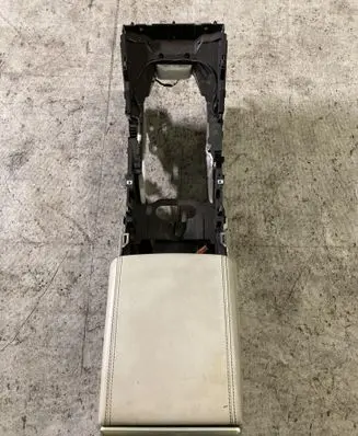 Land Rover Evoque I Armrest BJ3204569AA