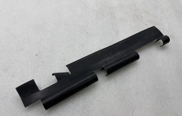 Ford Mustang VI Intercooler air guide/duct channel FR3B19E765CC