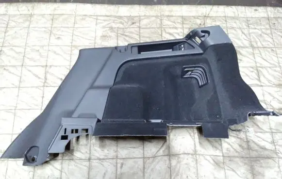 Land Rover Discovery Sport Trunk/boot lower side trim panel RG058700005