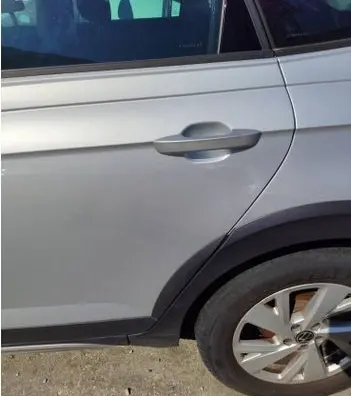 Volkswagen Taigo Front door