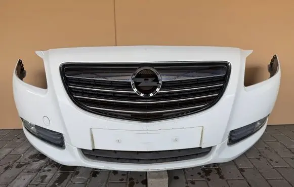 Opel Insignia A Front bumper 1328828