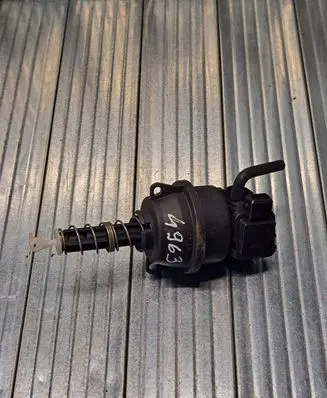 Mercedes-Benz Vito Viano W638 Valve vacuum 030584Z 400390