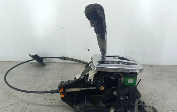 Opel Antara Gear shifter/selector 