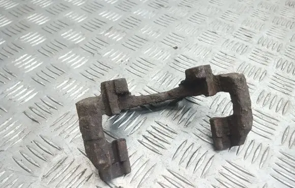BMW 1 E81 E87 Brake caliper pad carrier rear 