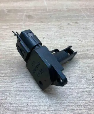Toyota Avensis T250 Mass air flow meter 1974002010 ZL01