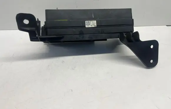 Mercedes-Benz ML W164 Fuse module A1645402372 5072426 YAP272370