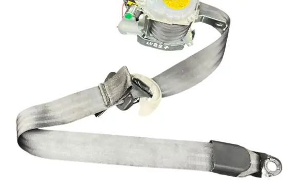 Hyundai i40 Front seatbelt 0589P1000145