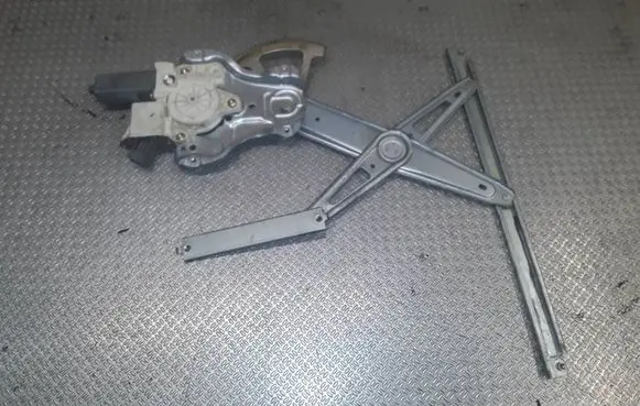 Toyota Avensis T250 Rear door window regulator with motor 992046100