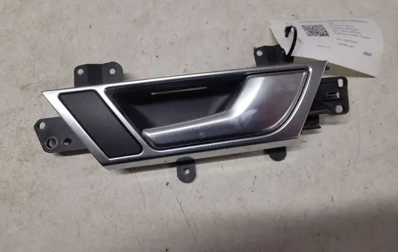 Audi A6 S6 C6 4F Rear door interior handle 4F0839020