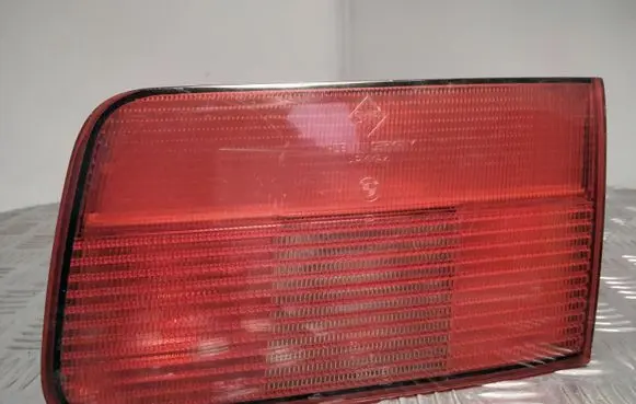 BMW 5 E39 Tailgate rear/tail lights