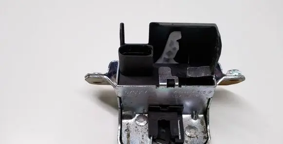 Volkswagen Touareg II Tailgate/trunk/boot lock/catch/latch 7P0827505C