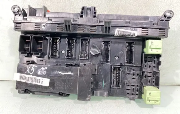 BMW X5 E53 Fuse module 8380407