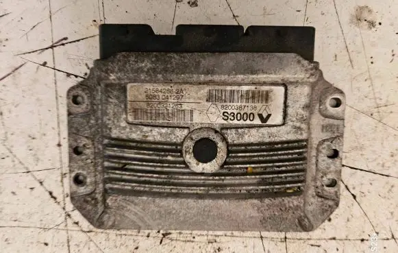 Renault Scenic II - Grand scenic II Engine control unit/module 8200321263 8200387138 215842882A
