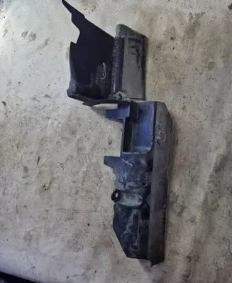 Ford Galaxy Intercooler air guide/duct channel 6M218310