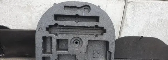 Nissan Juke I F15 Spare wheel section trim 849B4BV81A