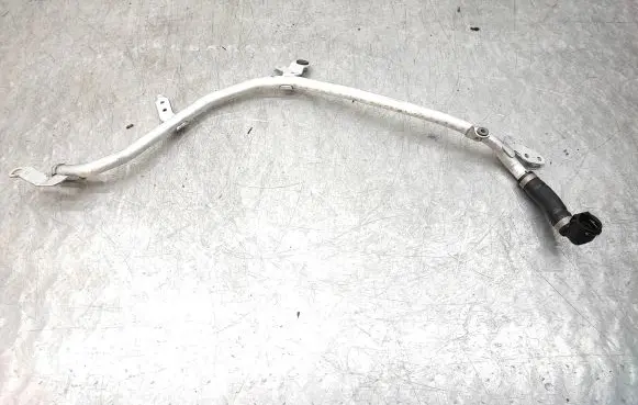BMW 5 G30 G31 Engine coolant pipe/hose 8596345 20073510