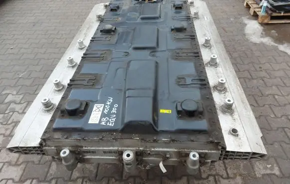 Mercedes-Benz EQV 447 Hybrid/electric vehicle battery bracket 