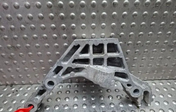 Fiat 500 Gearbox mounting bracket S26301392 00521090280