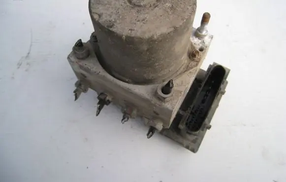 KIA Ceed ABS Pump 0265800637 589201H300