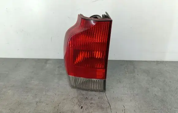 Volvo V70 Rear/tail lights 9154497HELLA