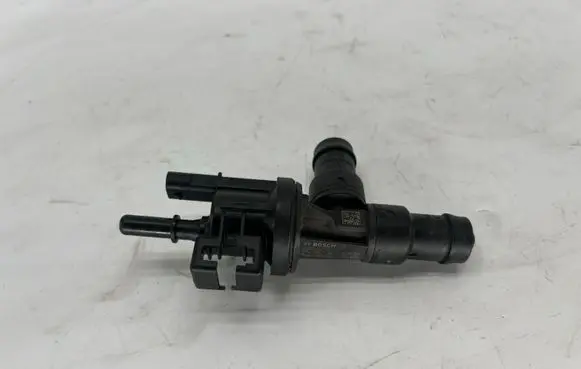 BMW 1 F20 F21 Fuel tank valve 7643106