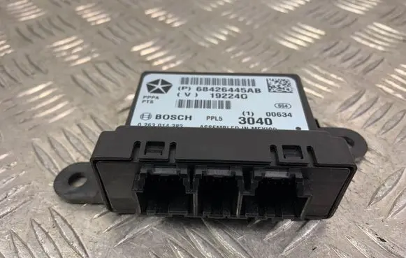 Jeep Grand Cherokee Other control units/modules P68426445AB