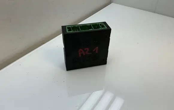 BMW 5 E60 E61 Fuse module 7510638