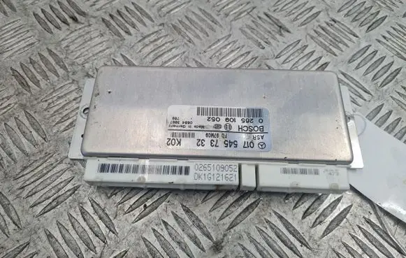 Mercedes-Benz C W202 ABS control unit/module 0175457332
