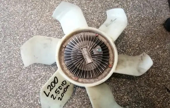 Mitsubishi L200 Viscous fan clutch 1320A015