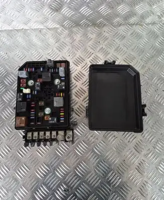 Opel Astra K Fuse box set 39216535