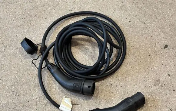 Audi e-tron Electric car charging cable 4N0971675A