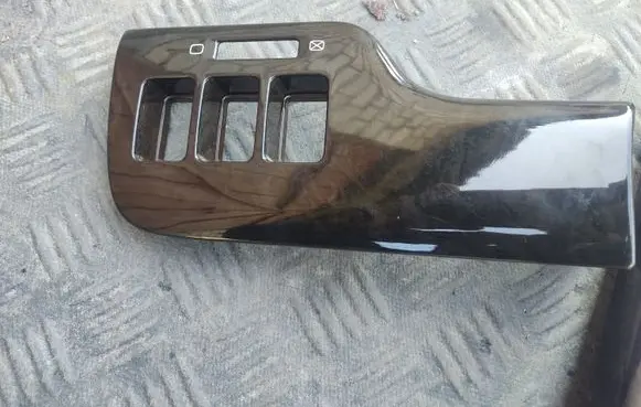 Subaru Legacy Dashboard center trim panel 