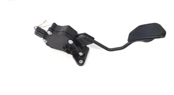 Toyota RAV 4 (XA40) Accelerator throttle pedal 7811042050
