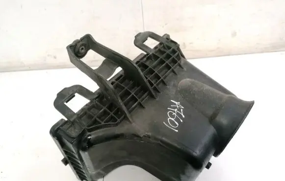 Chrysler 300 - 300C Air filter box 384048