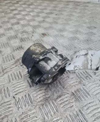 Nissan Note (E11) Vacuum pump