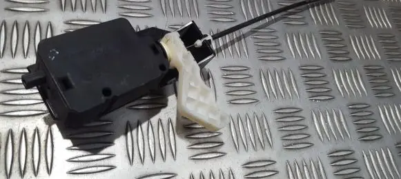Mini One - Cooper R50 - 53 Central locking motor 