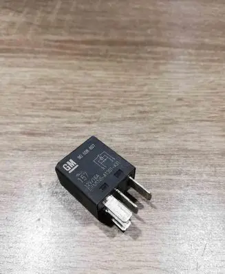 Opel Vectra C Other relay 90508807