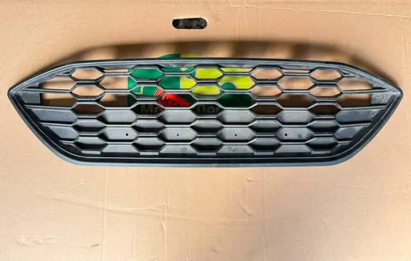 Ford Focus ST Front bumper upper radiator grill JX7B8200TA JX7B8200TB
