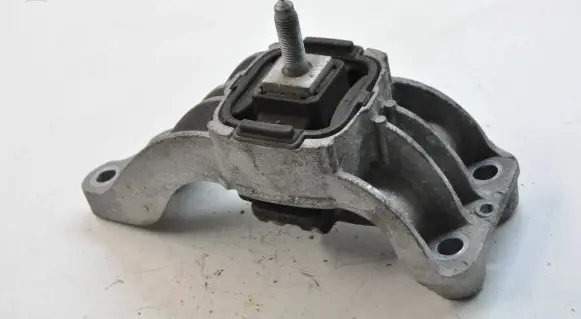Mini One - Cooper Coupe R56 Engine mount bracket 6784359