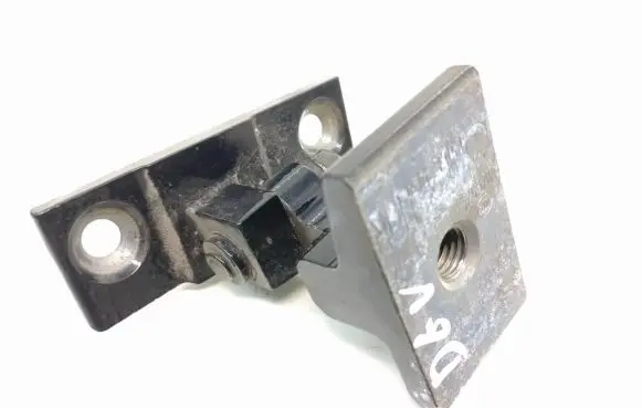 BMW X5 E70 Rear door upper hinge 7160824 A046574