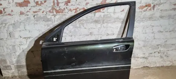 Volvo S80 Front door