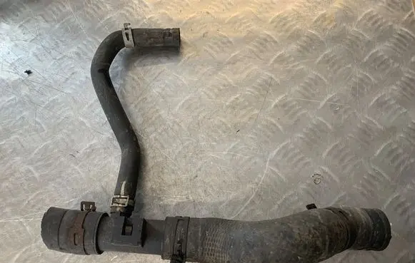 Nissan Qashqai Coolant pipe/hose 