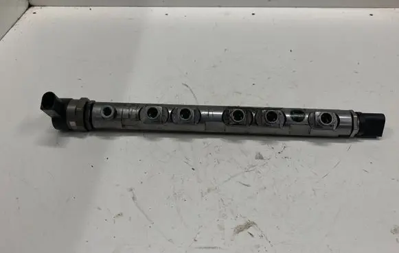 BMW 5 E60 E61 Fuel main line pipe 003532L5 0445214184